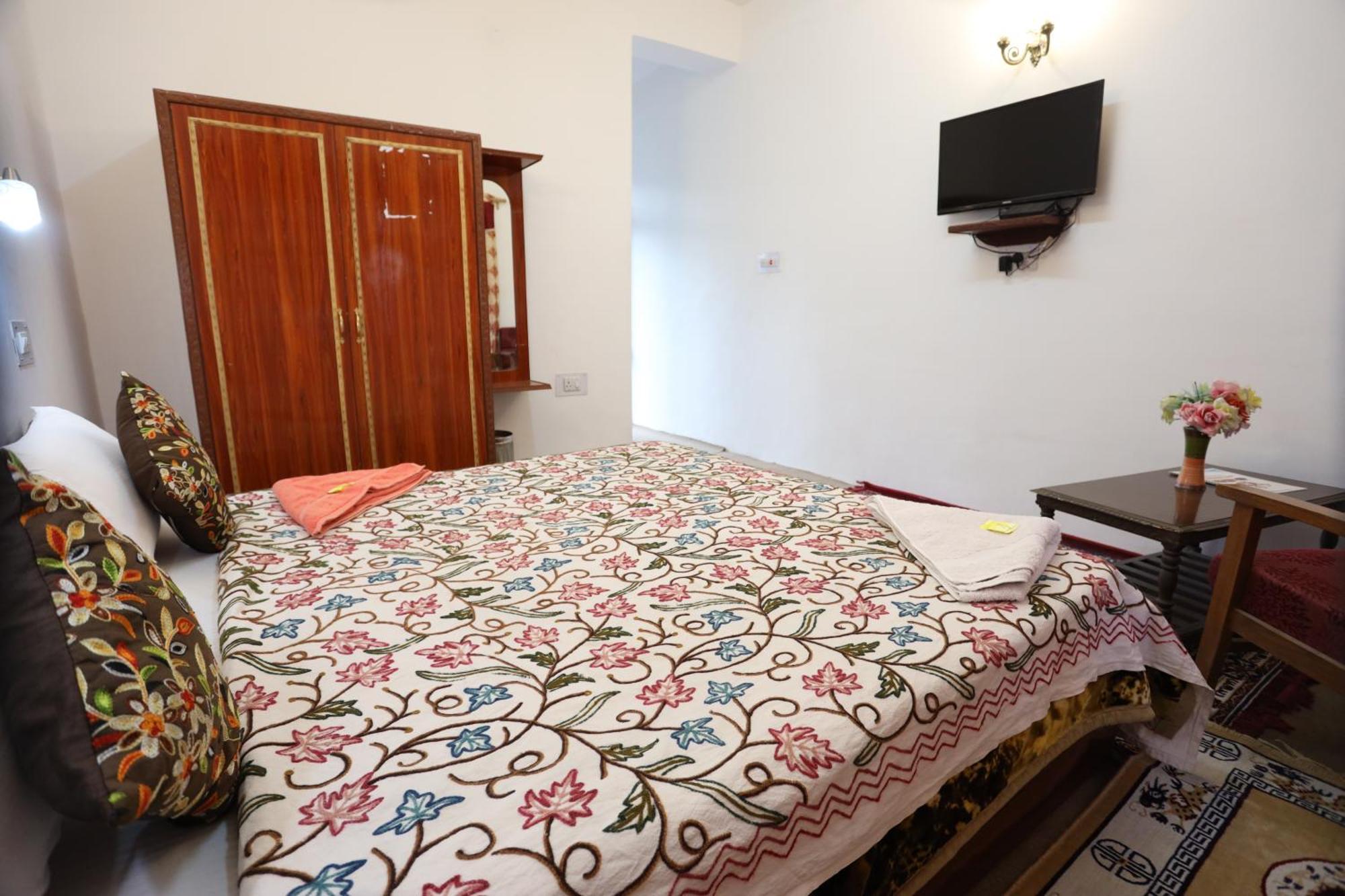 Hotel Jan Palace Лех Екстериор снимка