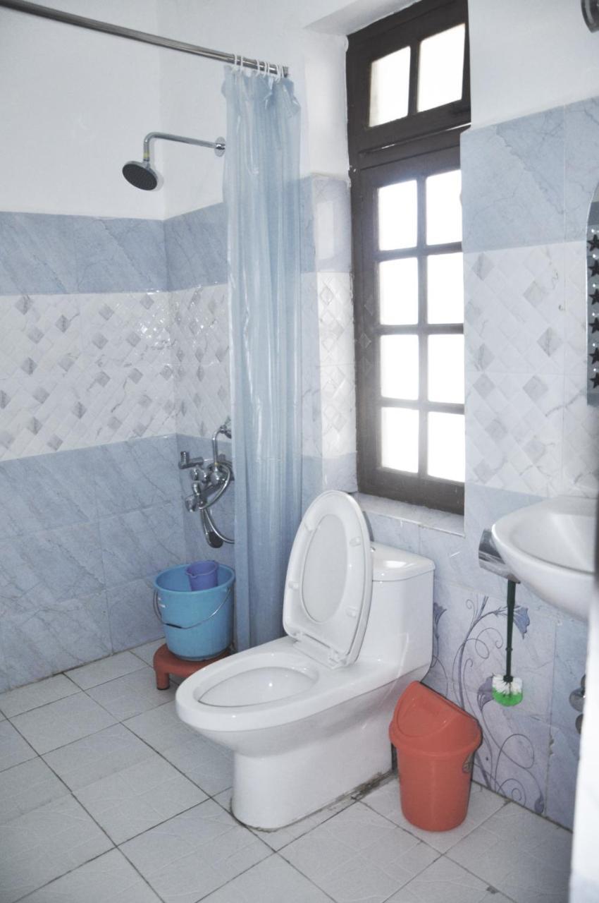 Hotel Jan Palace Лех Екстериор снимка